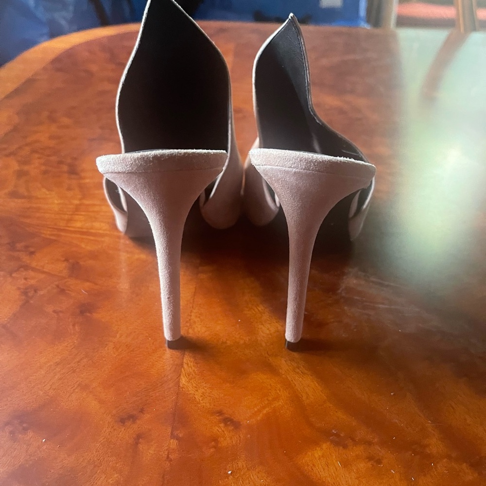 Kendall And Kyle Heels - image 3